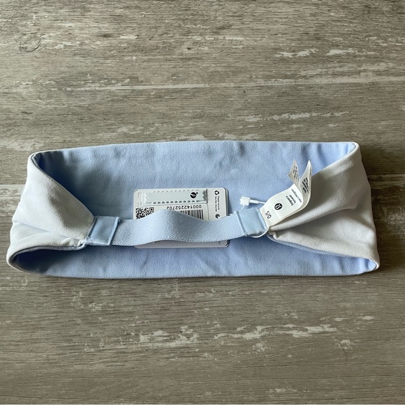 Lululemon Fringe Fighter Headband *Nulu - Pastel Blue/White - Picture 6 of 8